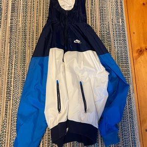 Nike Windrunner Navy/ Royal Blue & White Size L
